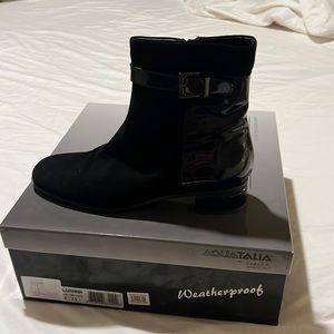 Aquatalia by Marvin K.